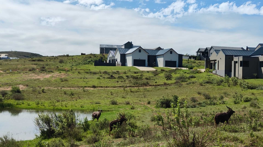 4 Bedroom Property for Sale in Outeniquasbosch Western Cape